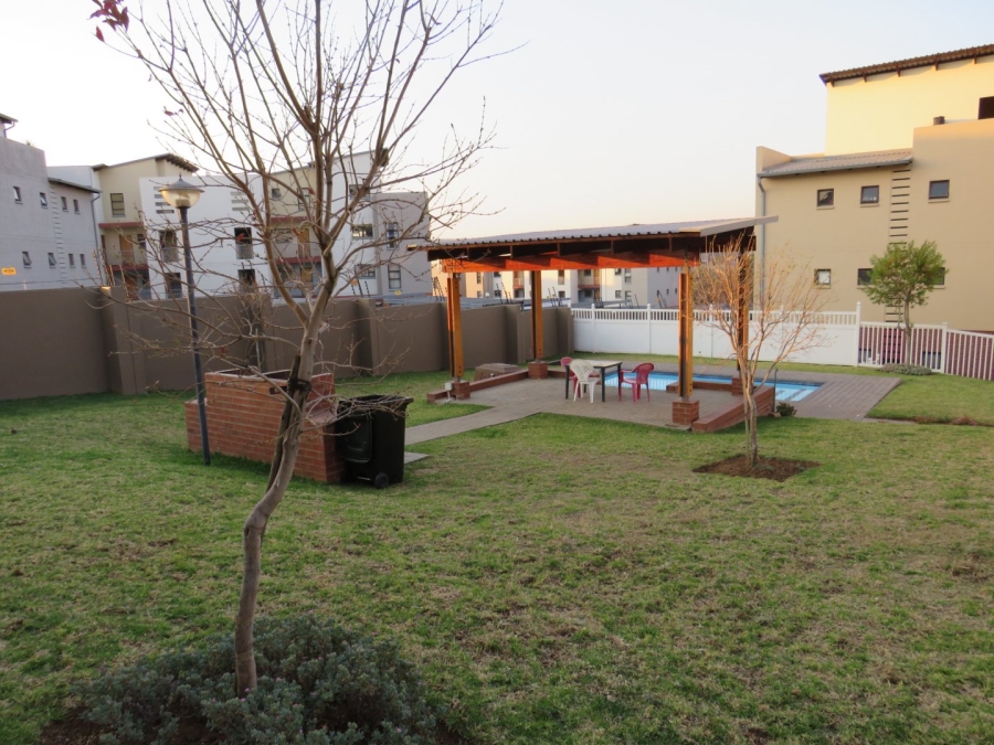 2 Bedroom Property for Sale in Barbeque Downs Gauteng