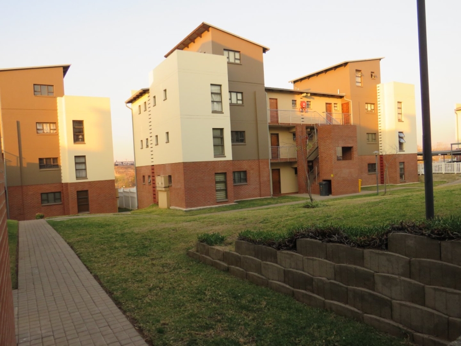 2 Bedroom Property for Sale in Barbeque Downs Gauteng