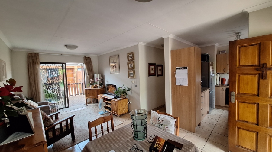 2 Bedroom Property for Sale in Willow Park Manor Gauteng