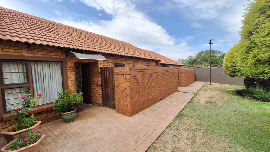 2 Bedroom Property for Sale in Willow Park Manor Gauteng