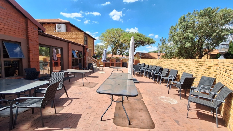 2 Bedroom Property for Sale in Willow Park Manor Gauteng