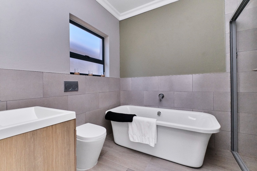 3 Bedroom Property for Sale in Ferndale Gauteng