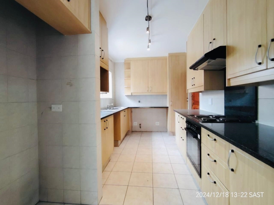 To Let 3 Bedroom Property for Rent in Gallo Manor Gauteng