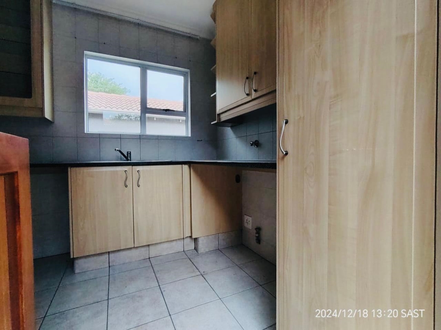 To Let 3 Bedroom Property for Rent in Gallo Manor Gauteng