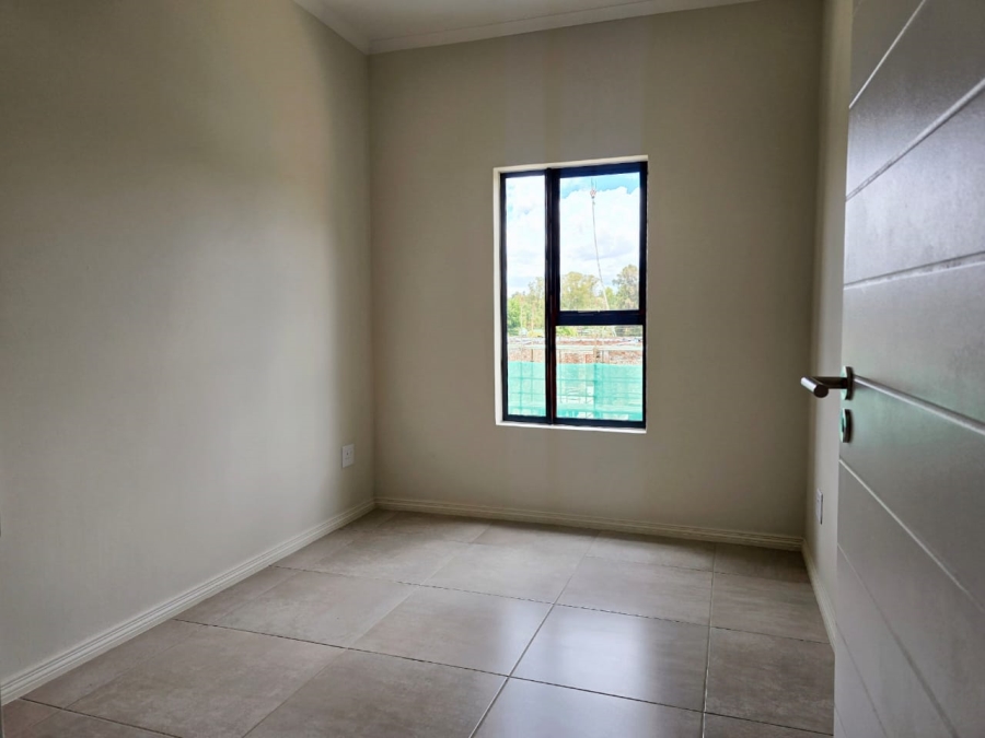 To Let 2 Bedroom Property for Rent in Glen Austin Gauteng