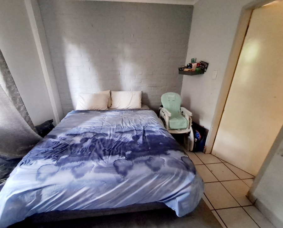 2 Bedroom Property for Sale in Die Hoewes Gauteng