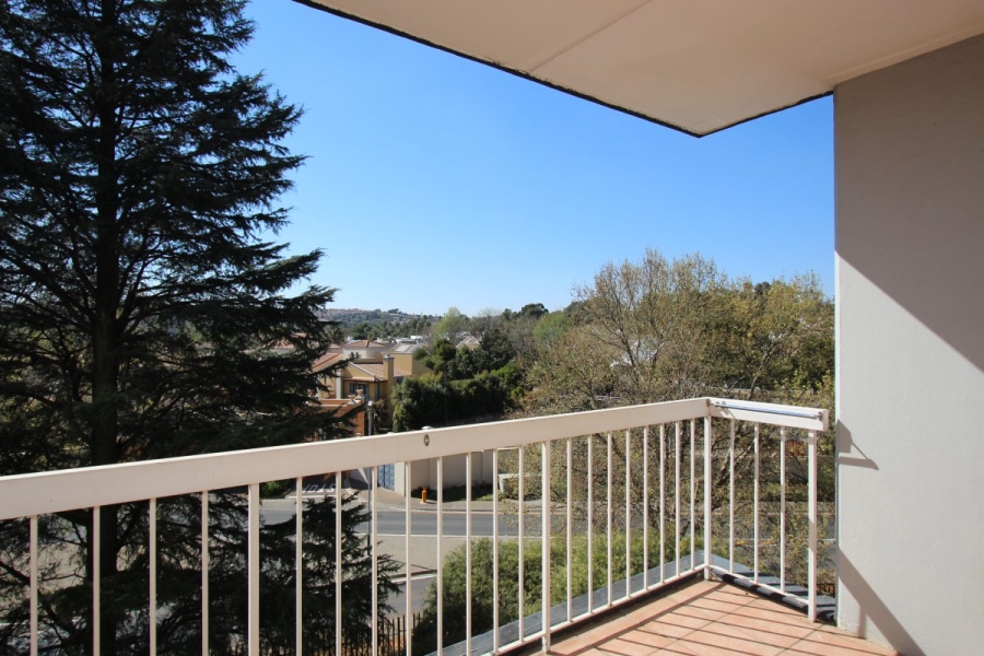 2 Bedroom Property for Sale in Bedford Gardens Gauteng