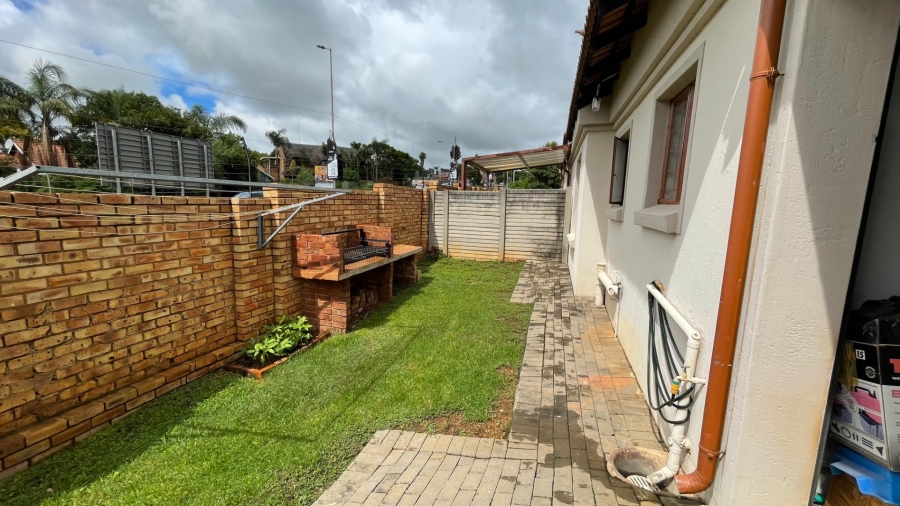 2 Bedroom Property for Sale in Moreleta Park Gauteng