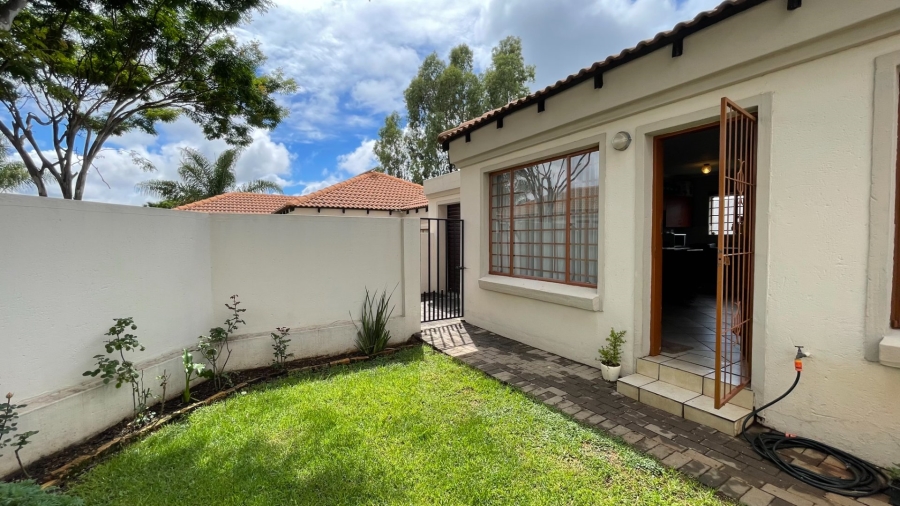 2 Bedroom Property for Sale in Moreleta Park Gauteng