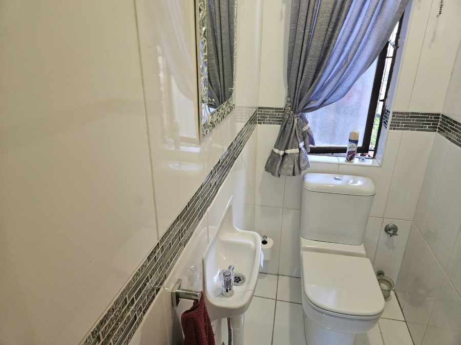 3 Bedroom Property for Sale in Northwold Gauteng