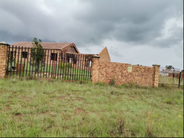  Bedroom Property for Sale in Bredell Gauteng