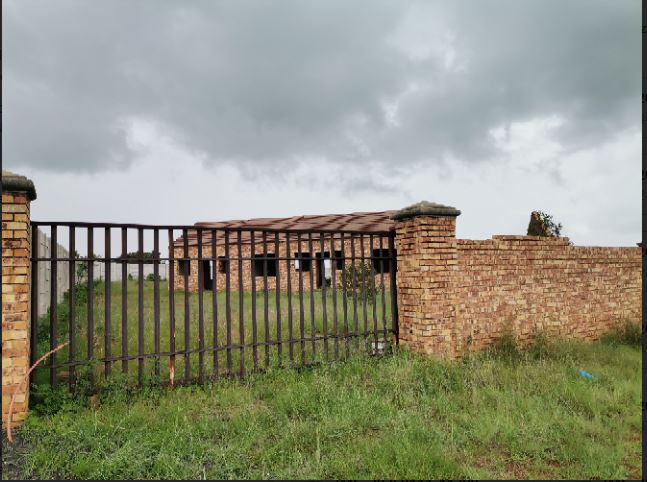  Bedroom Property for Sale in Bredell Gauteng