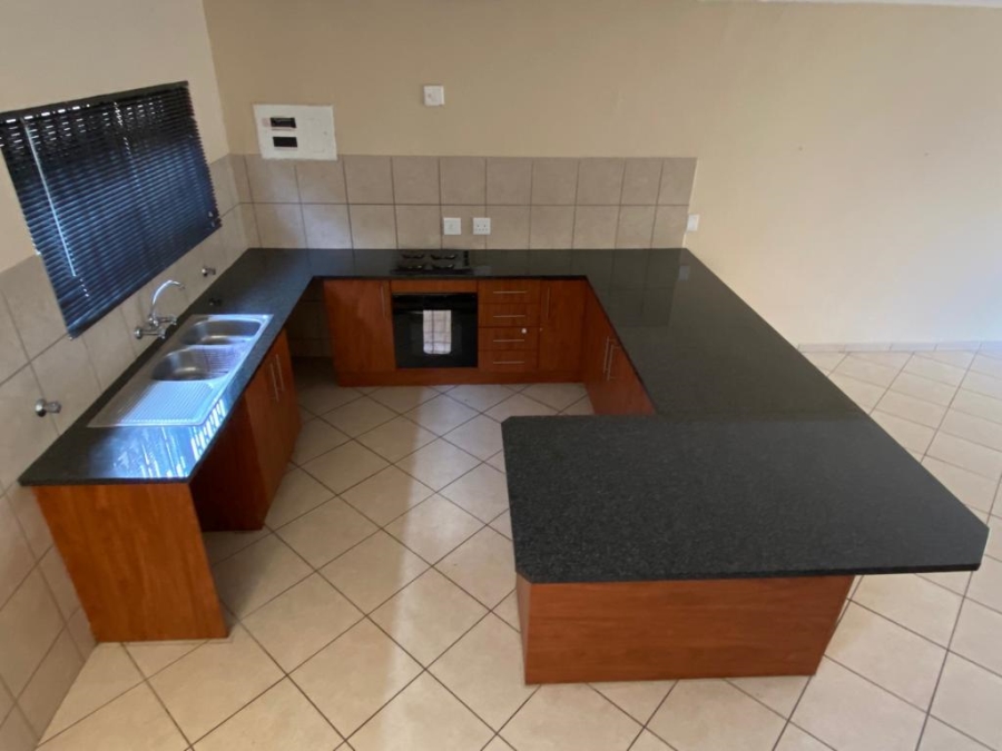 To Let 2 Bedroom Property for Rent in Westdene Gauteng