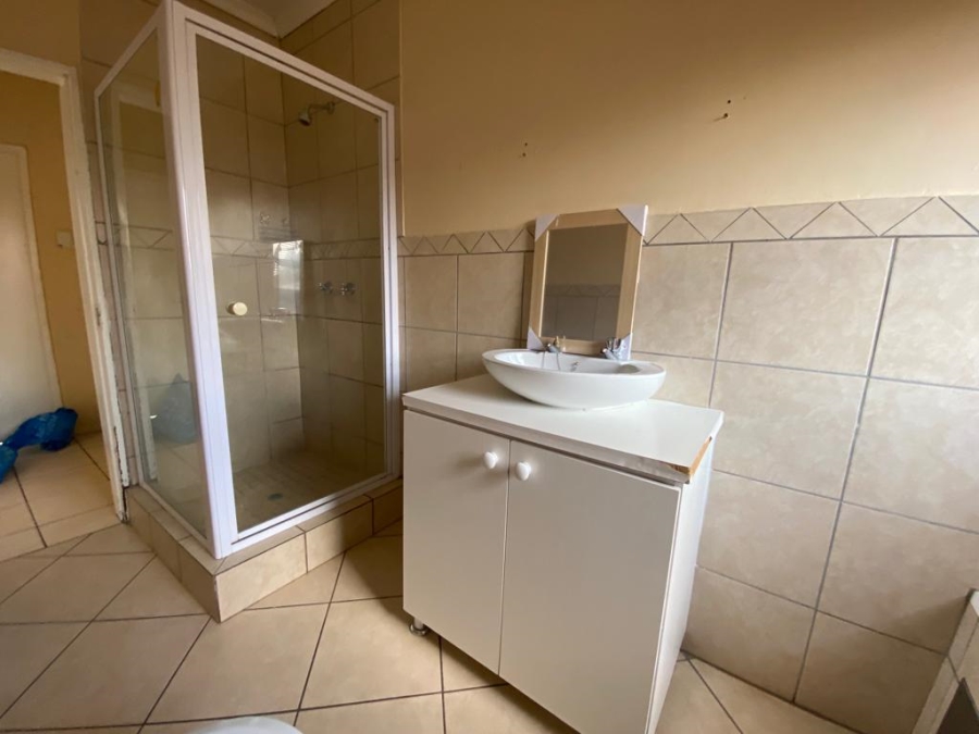 To Let 2 Bedroom Property for Rent in Westdene Gauteng