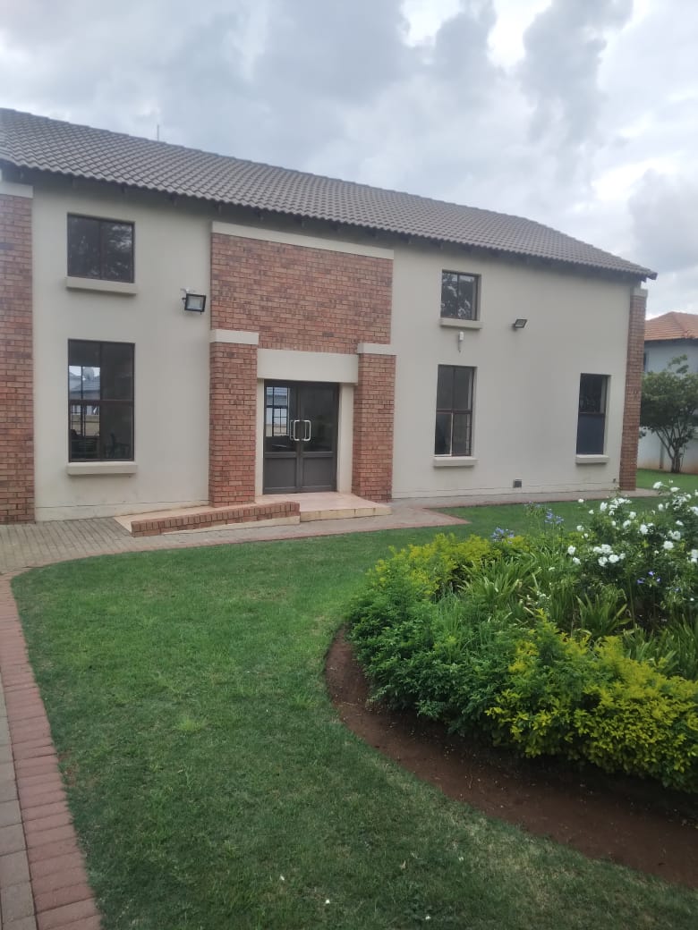  Bedroom Property for Sale in The Orchards Gauteng