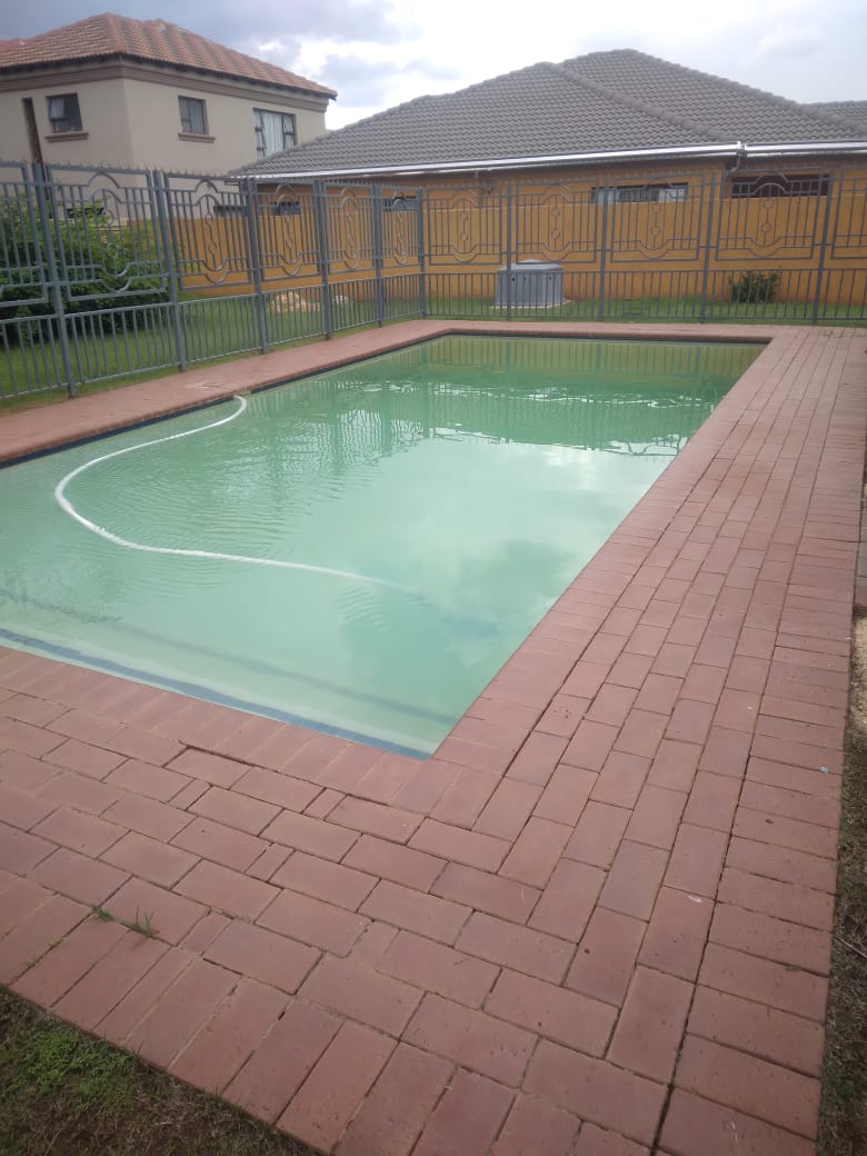  Bedroom Property for Sale in The Orchards Gauteng