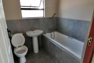 3 Bedroom Property for Sale in Windmill Park Gauteng