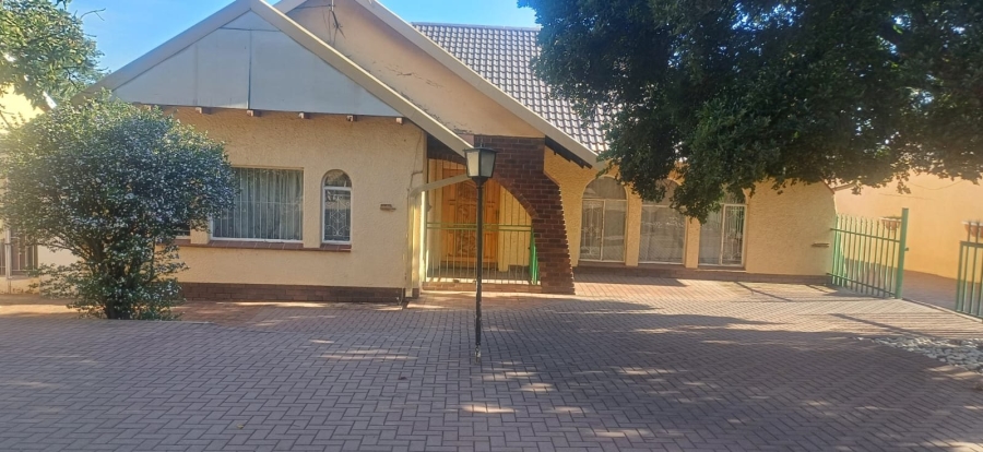 4 Bedroom Property for Sale in Lambton Gauteng