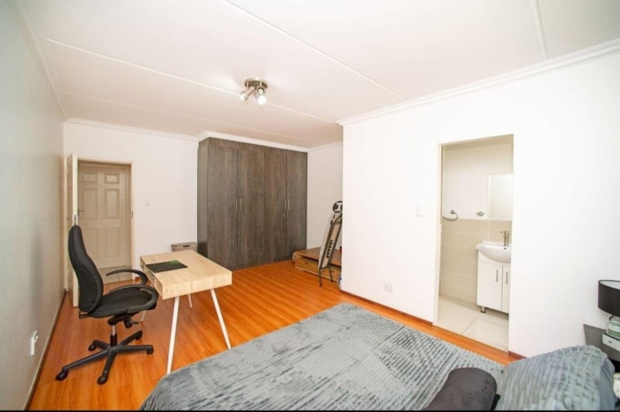 2 Bedroom Property for Sale in Fairlead Gauteng