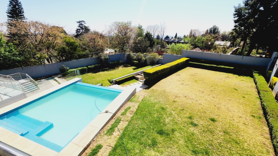 5 Bedroom Property for Sale in Waterkloof Ridge Gauteng