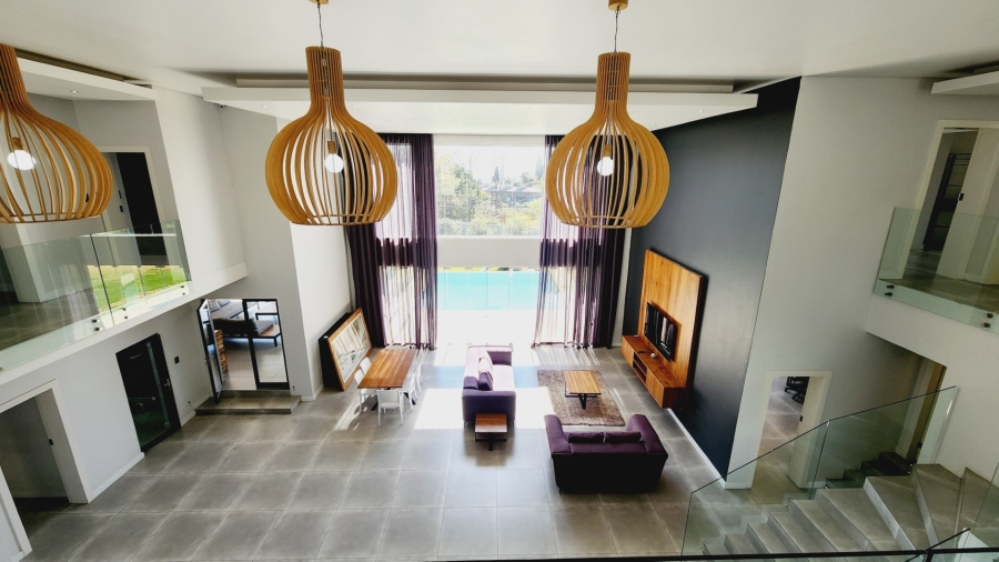 5 Bedroom Property for Sale in Waterkloof Ridge Gauteng