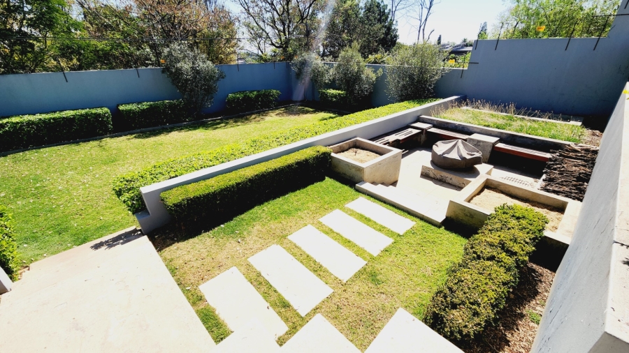 5 Bedroom Property for Sale in Waterkloof Ridge Gauteng