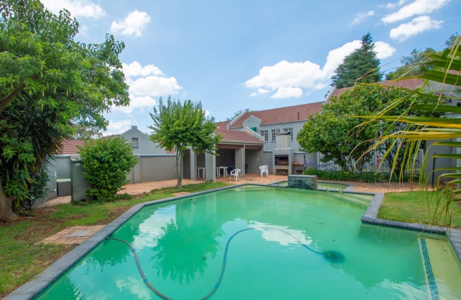 2 Bedroom Property for Sale in Woodmead Gauteng