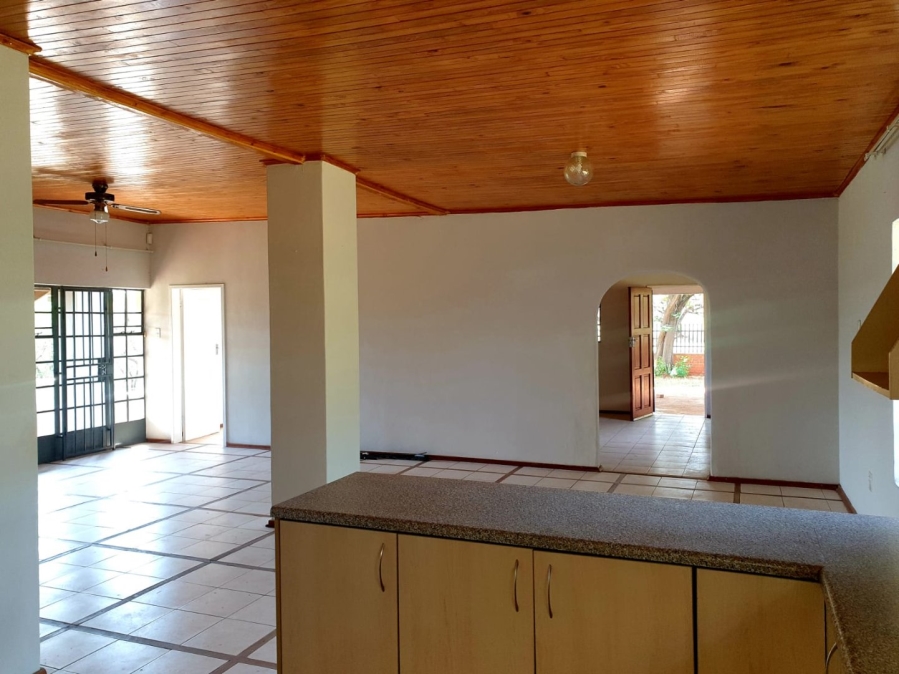 6 Bedroom Property for Sale in Gerardsville Gauteng