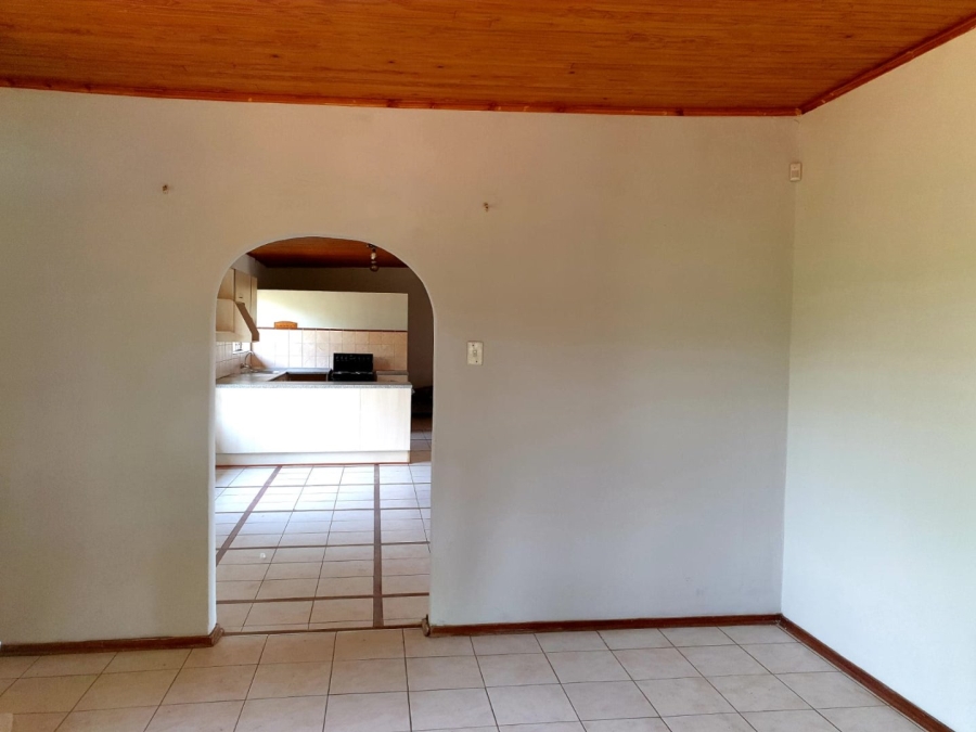 6 Bedroom Property for Sale in Gerardsville Gauteng