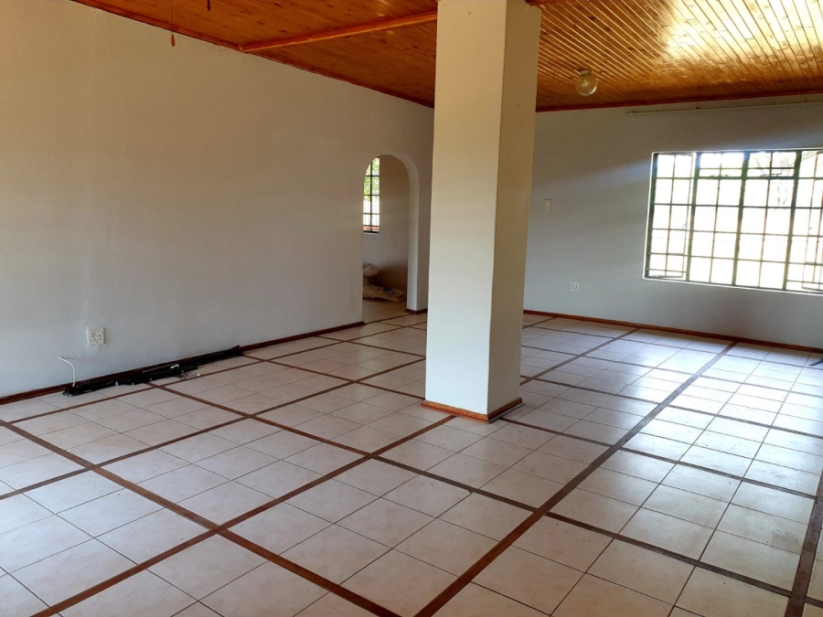 6 Bedroom Property for Sale in Gerardsville Gauteng