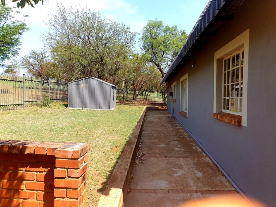 6 Bedroom Property for Sale in Gerardsville Gauteng