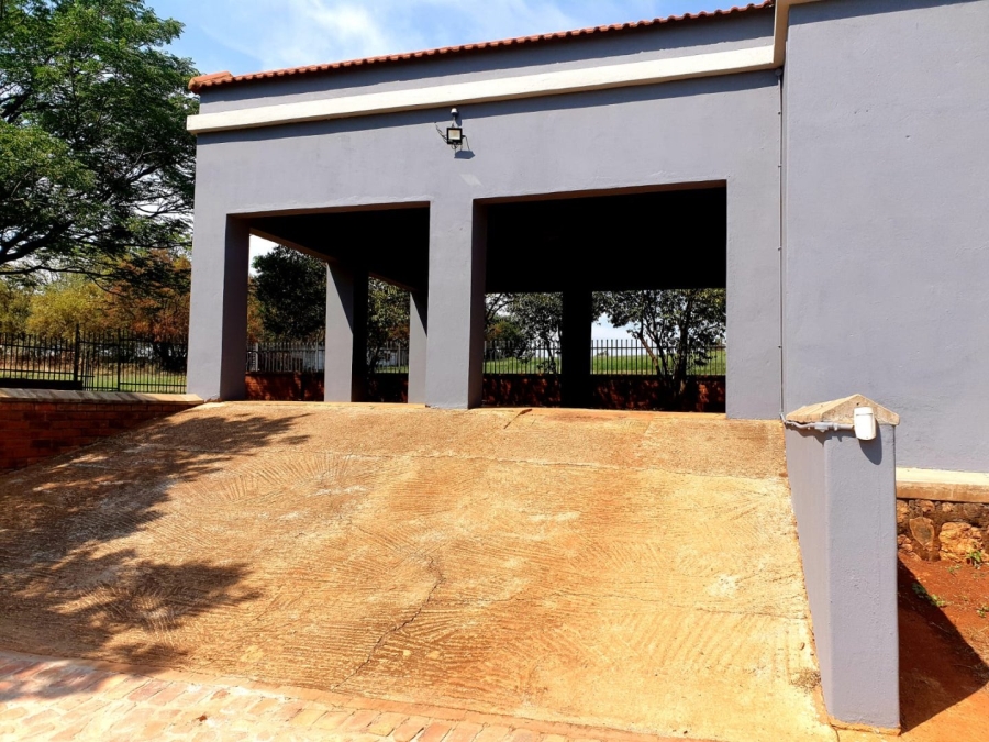 6 Bedroom Property for Sale in Gerardsville Gauteng