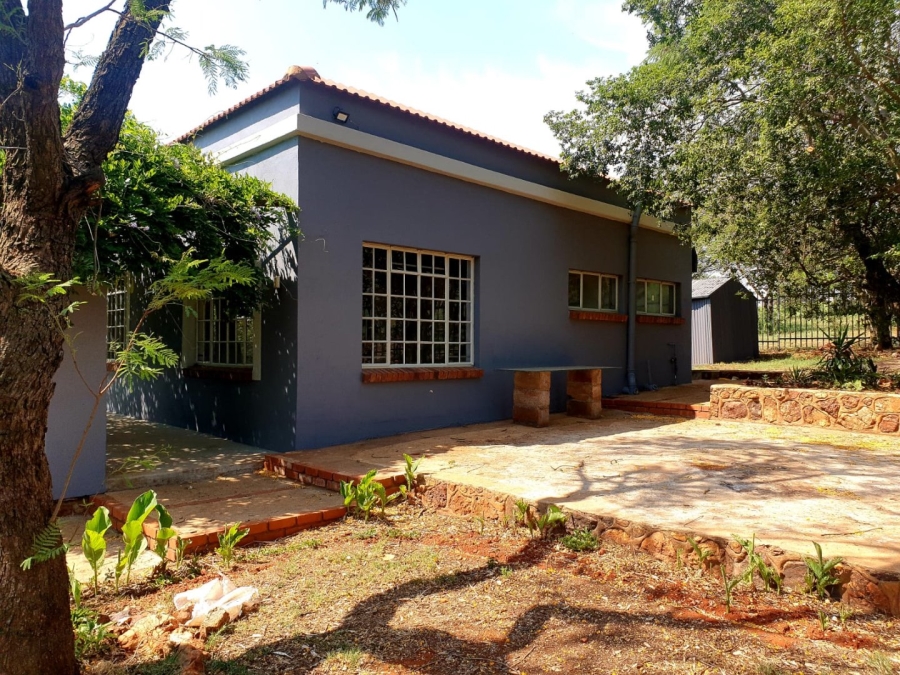 6 Bedroom Property for Sale in Gerardsville Gauteng