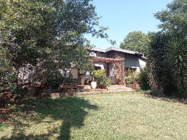 6 Bedroom Property for Sale in Gerardsville Gauteng