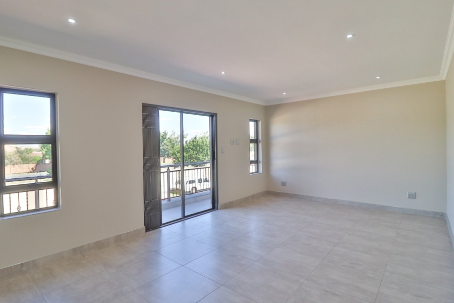 5 Bedroom Property for Sale in Comet Gauteng