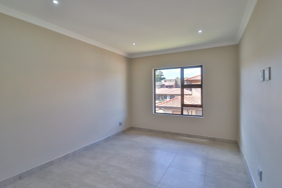 5 Bedroom Property for Sale in Comet Gauteng