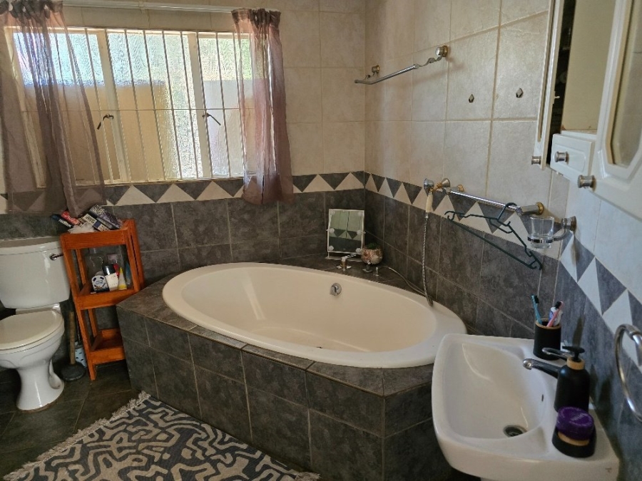 3 Bedroom Property for Sale in Doornpoort Gauteng