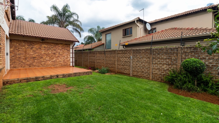 4 Bedroom Property for Sale in Glen Marais Gauteng