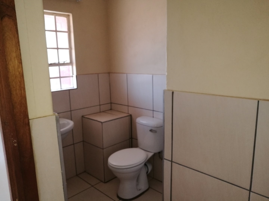 To Let 1 Bedroom Property for Rent in Ga-Rankuwa Unit 5 Gauteng