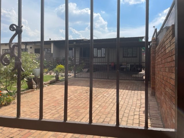 3 Bedroom Property for Sale in Klipspruit West Gauteng