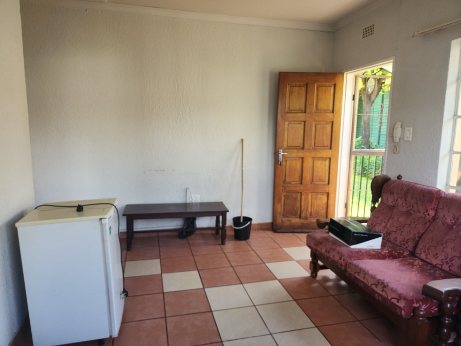 To Let 1 Bedroom Property for Rent in Woodmere Gauteng