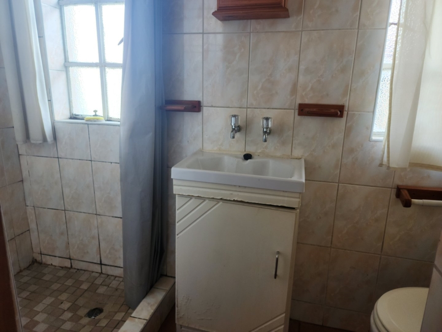 To Let 1 Bedroom Property for Rent in Woodmere Gauteng