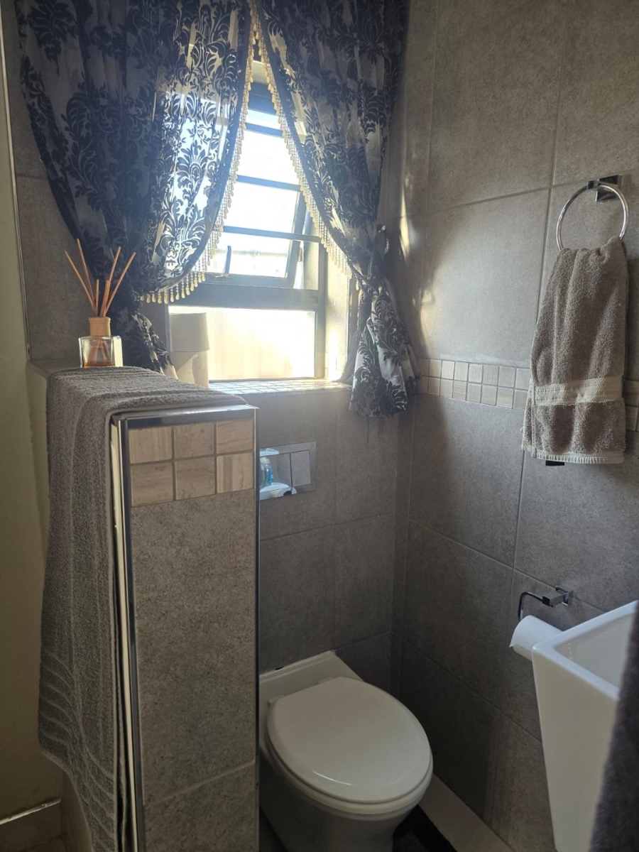 4 Bedroom Property for Sale in Montana Park Gauteng