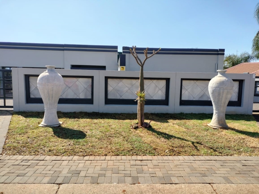 4 Bedroom Property for Sale in Montana Park Gauteng