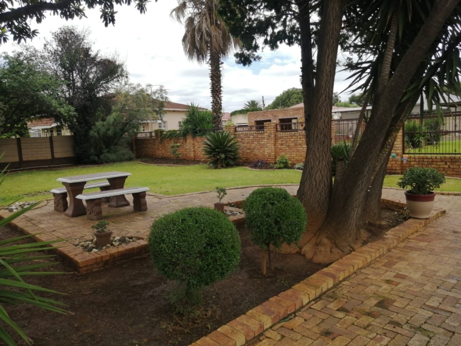 4 Bedroom Property for Sale in Selection Park Gauteng