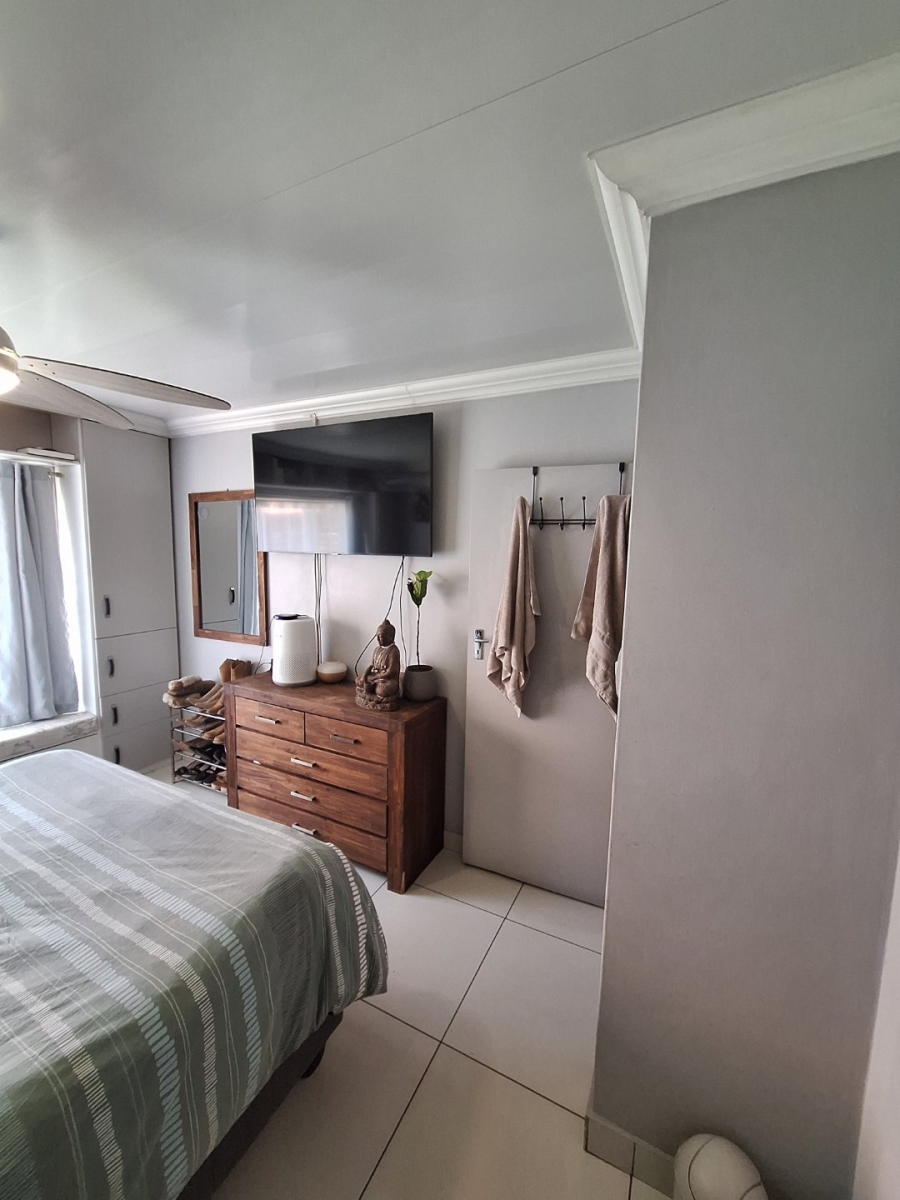 2 Bedroom Property for Sale in Wierdaglen Estate Gauteng