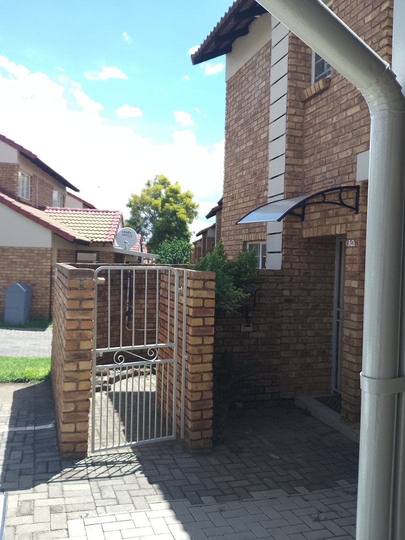 2 Bedroom Property for Sale in Celtisdal Gauteng