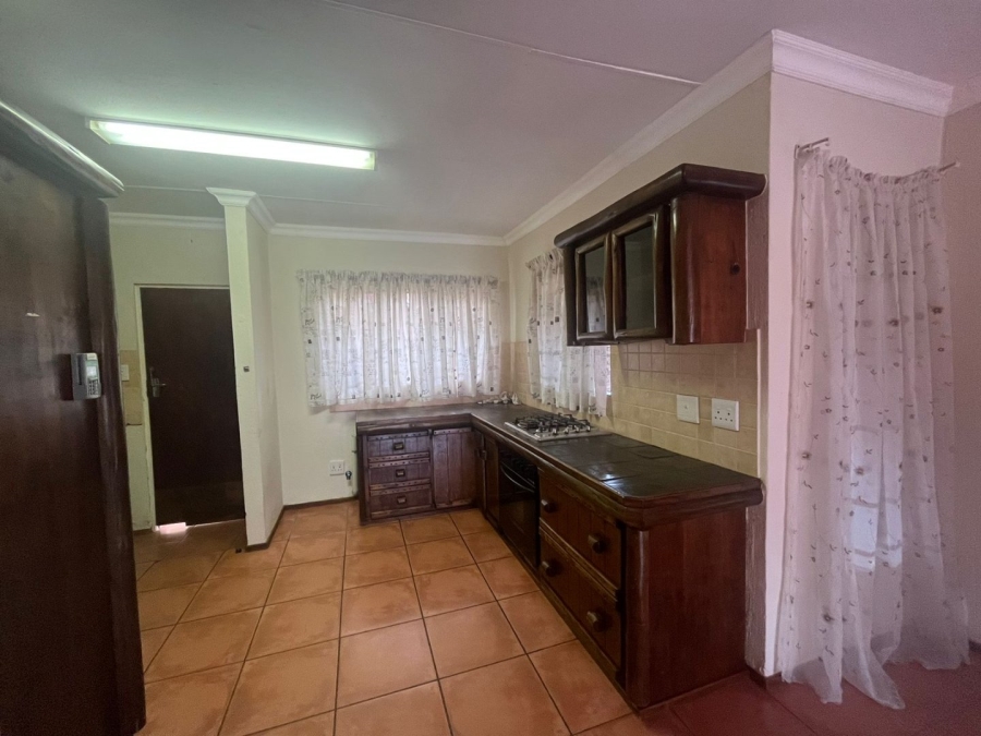 2 Bedroom Property for Sale in Hesteapark Gauteng