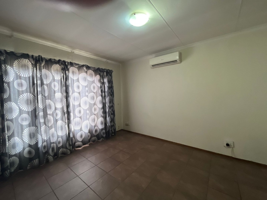 2 Bedroom Property for Sale in Hesteapark Gauteng