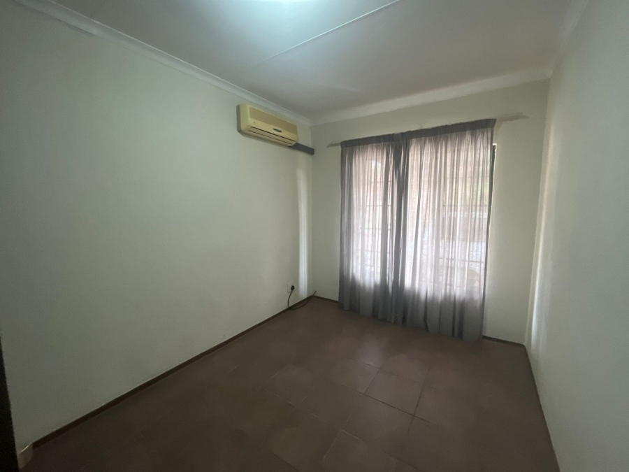 2 Bedroom Property for Sale in Hesteapark Gauteng